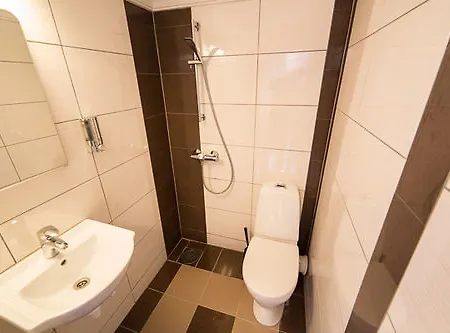 Hotel Jarlen 3*