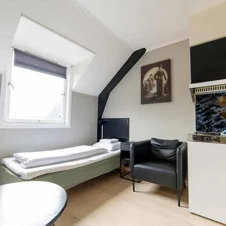 Hotel Jarlen 3*
